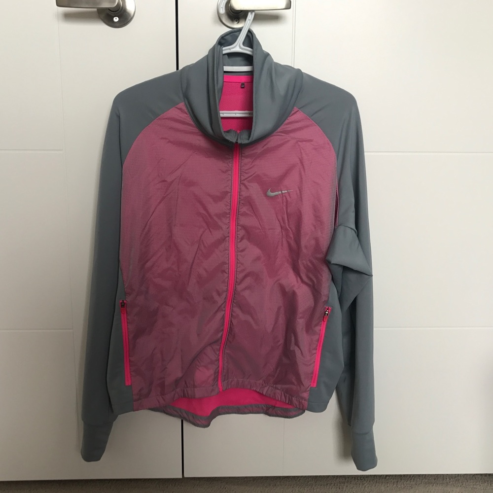 nike windbreaker